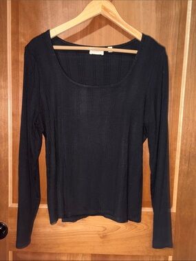 Slim Ribbed Long-Sleeve Scoop Neck Top - Black
